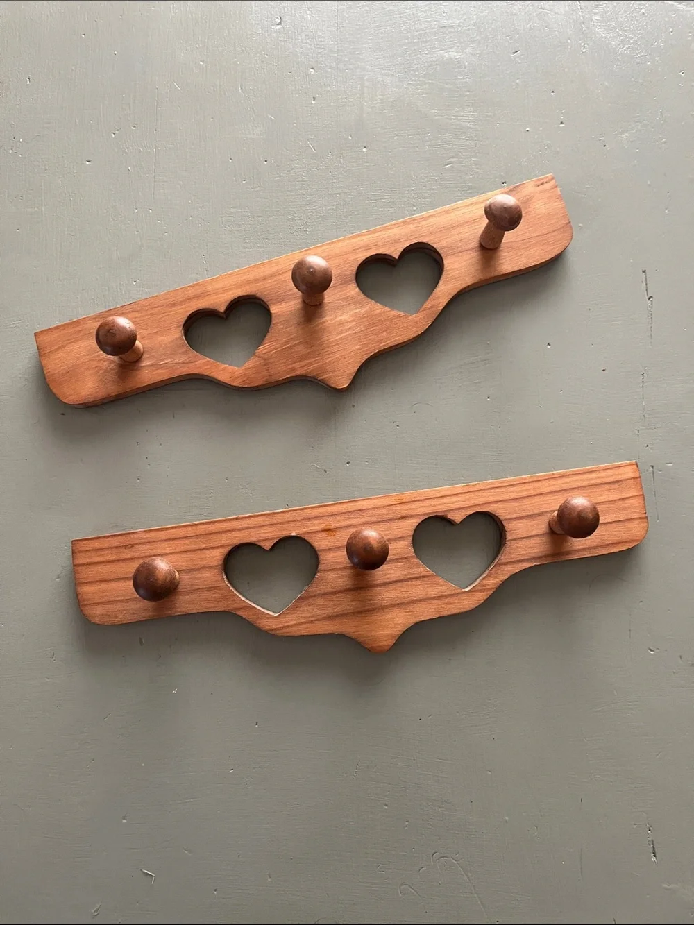 Cottage core Mini Wooden Heart cutout Rack Wall pegs